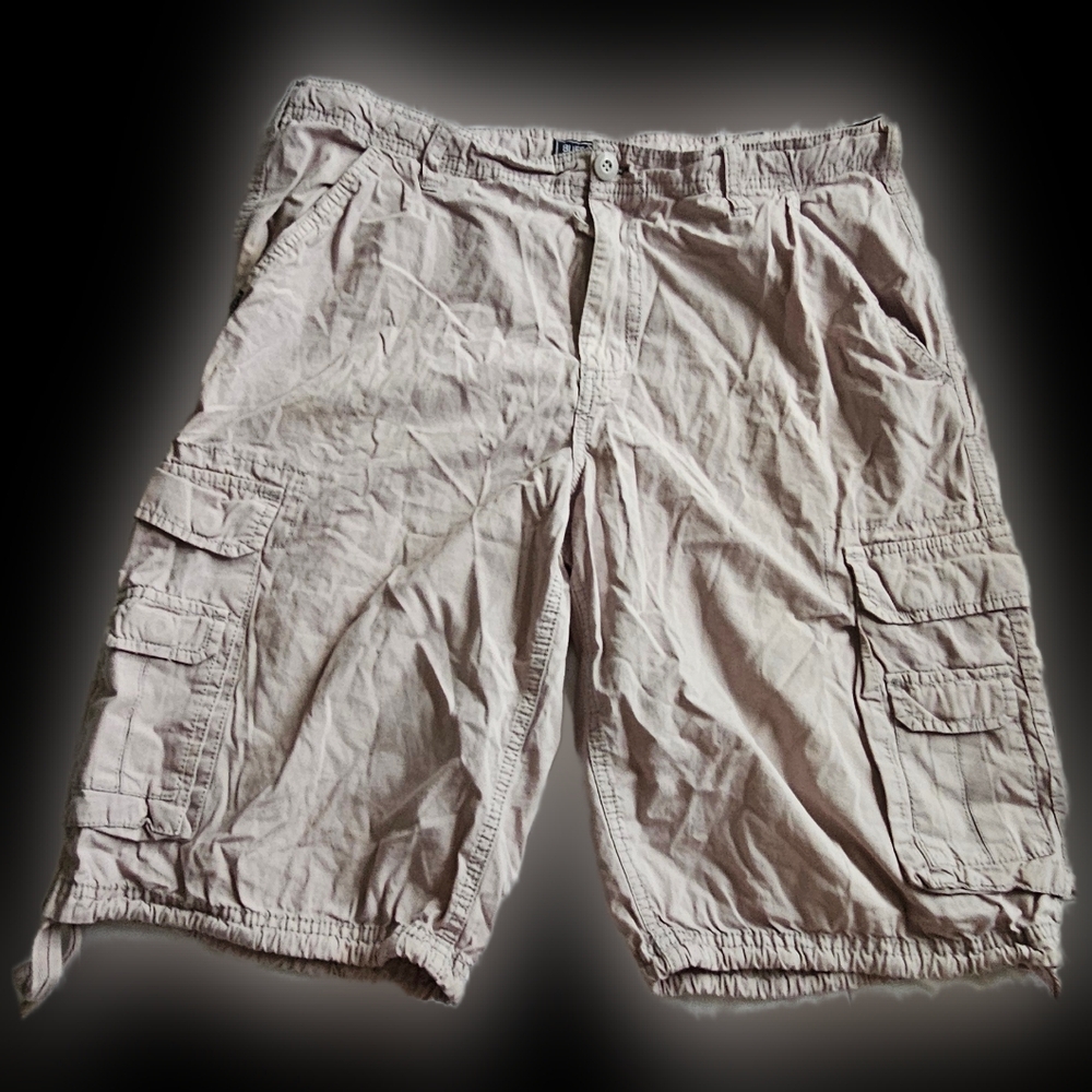 BUFFALO SIZE 34 CARGO SHORTS